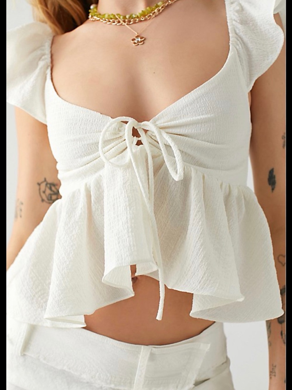 Urban Outfitters Sierra Keyhole Babydoll Blouse In cream size xs
